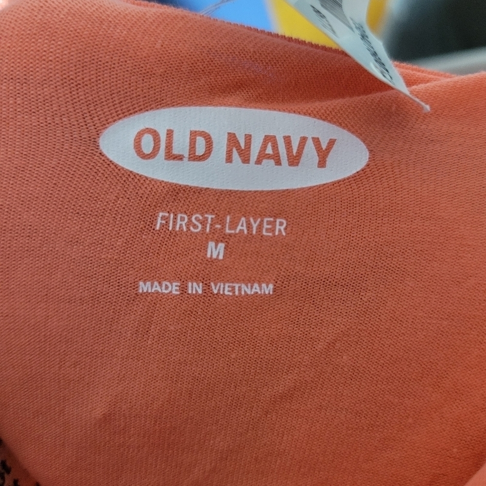 Old Navy Medium Tank - Picture 3 of 5